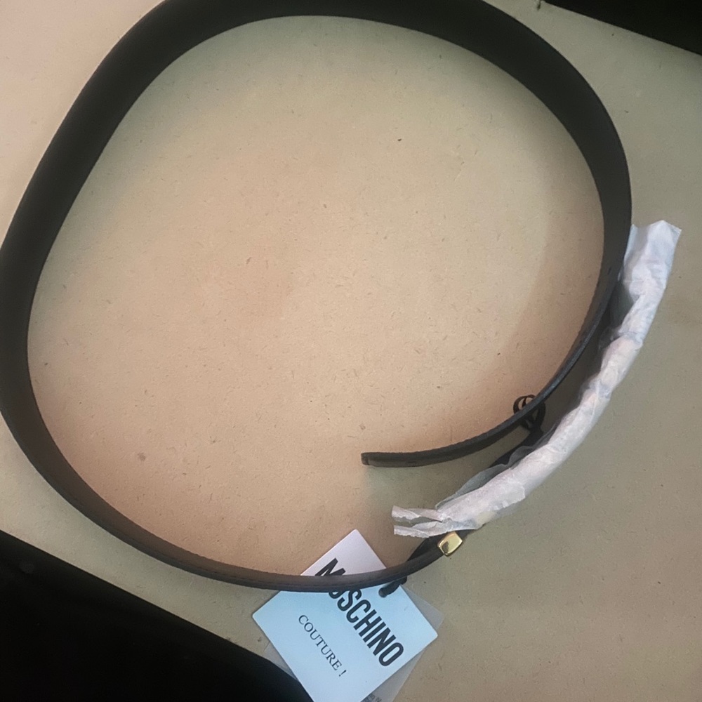 Moschino belt